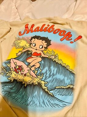 Betty Boop Surfing Graphic Logo Tee Size L (Some flaws